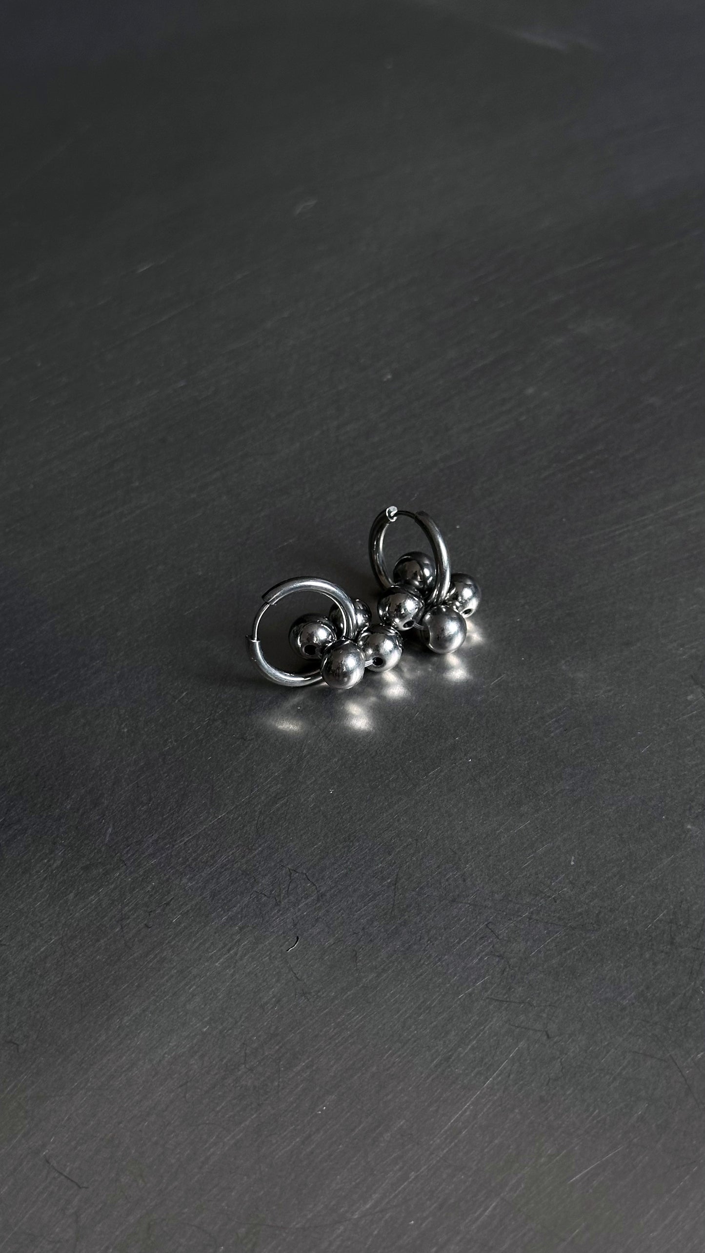 BOUCLES D'OREILLES ACIER 04