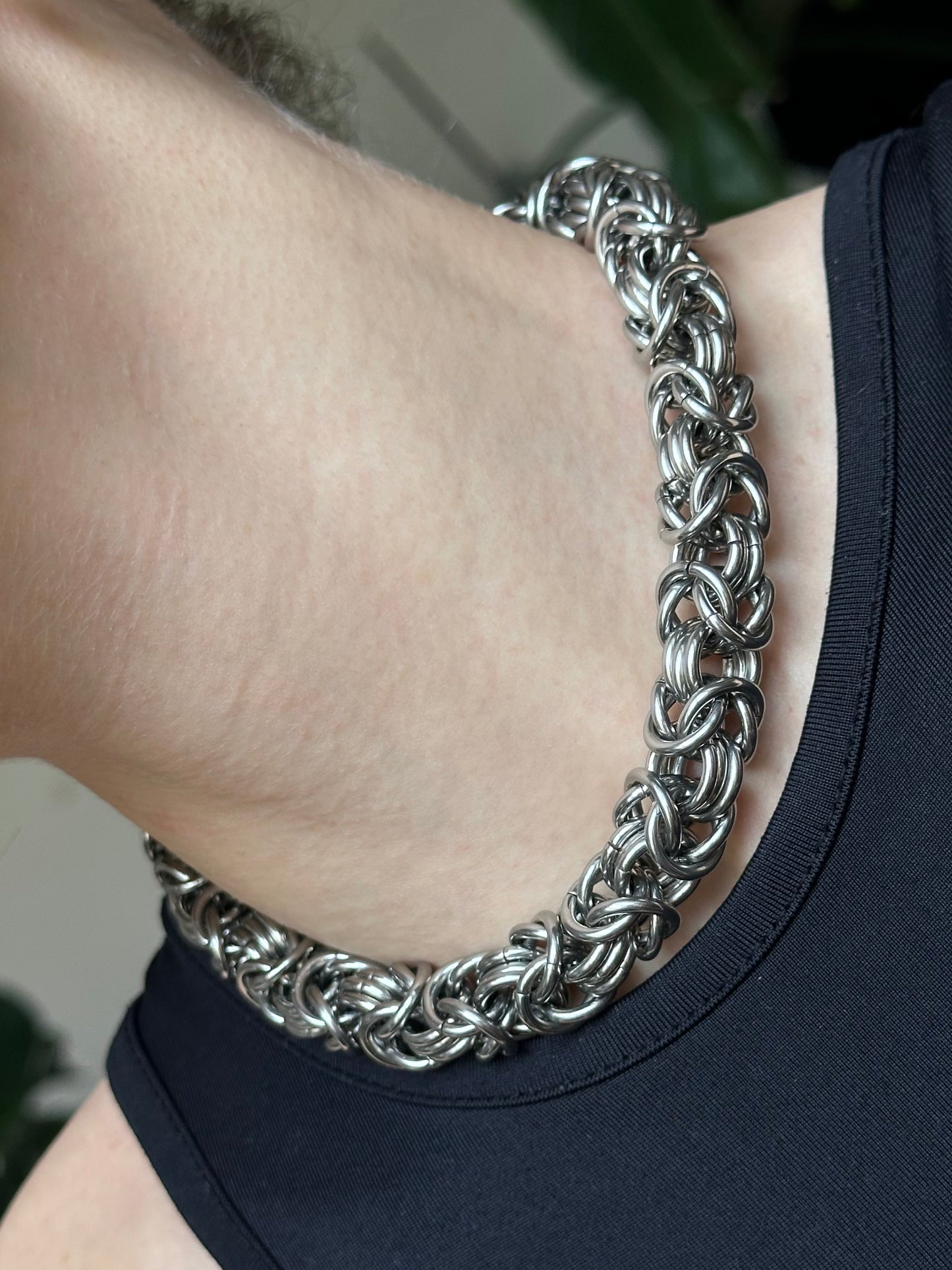 HEAVY BYZANTINE choker