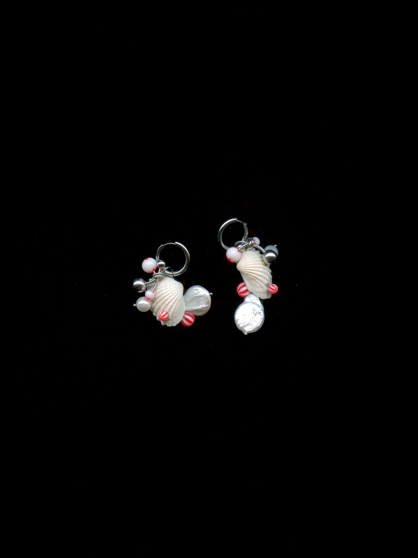 BOUCLES D'OREILLES COQUILLAGE PERCÉ 04